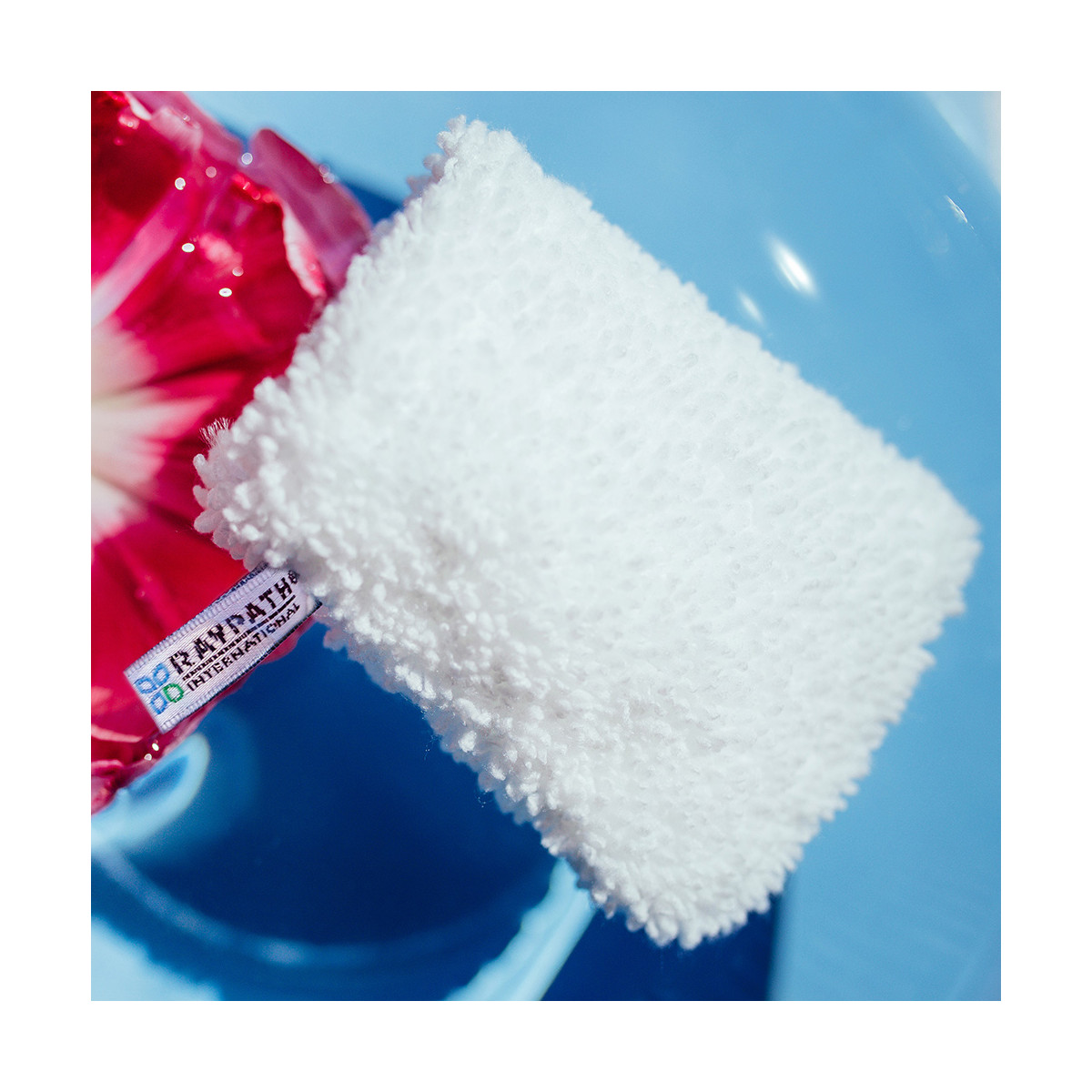 Face Glove rękawica do demakijażu, pielęgnacji twarzy i dekoltu.