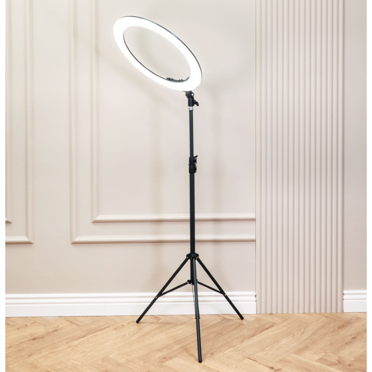 Lampa kosmetyczna Luna ring 2.0 czarna Lampa kosmetyczna Luna ring 2.0 czarna